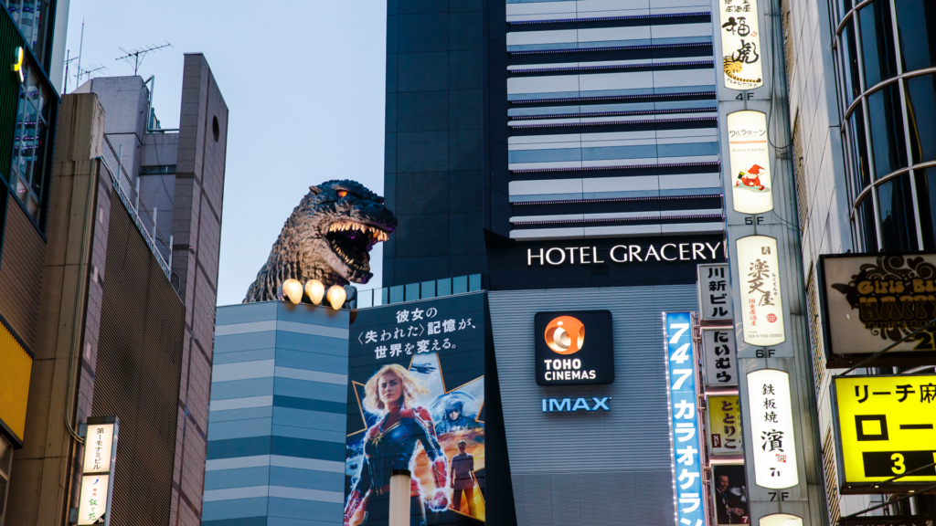 新宿TOHOビルの待ち合わせ場所